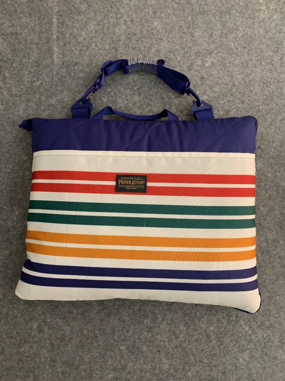 Pendleton NWOT Outdoor Water Resistant Picnic Packable Blanket, 72"x60"
